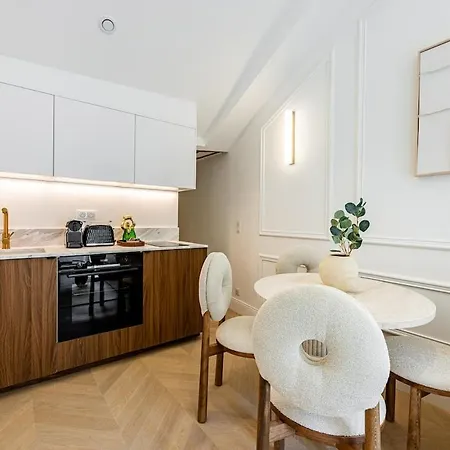 9#new 4 People - Saint-germain Notre-dame Апартаменты Париж